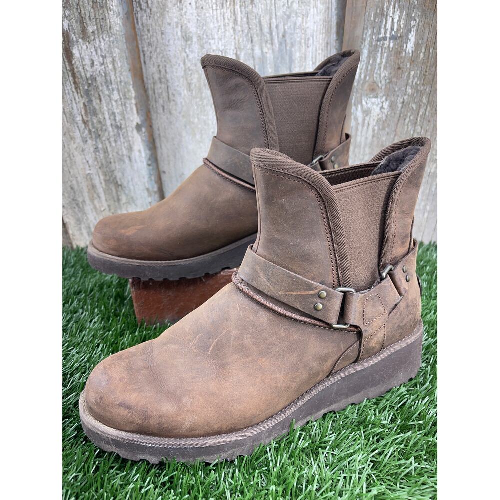 UGG Women's Classic Glen Short Chocolate Leather Boot Size Women's 7 - Picture 2 of 7
